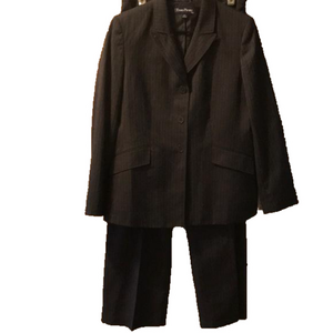 Evan Picone Charcoal grey pinstriped suit